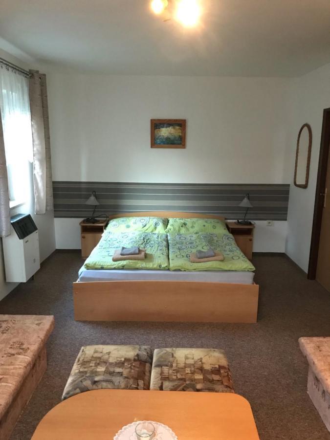 Apartmán Privat Magdalena Bešeňová Exteriér fotografie